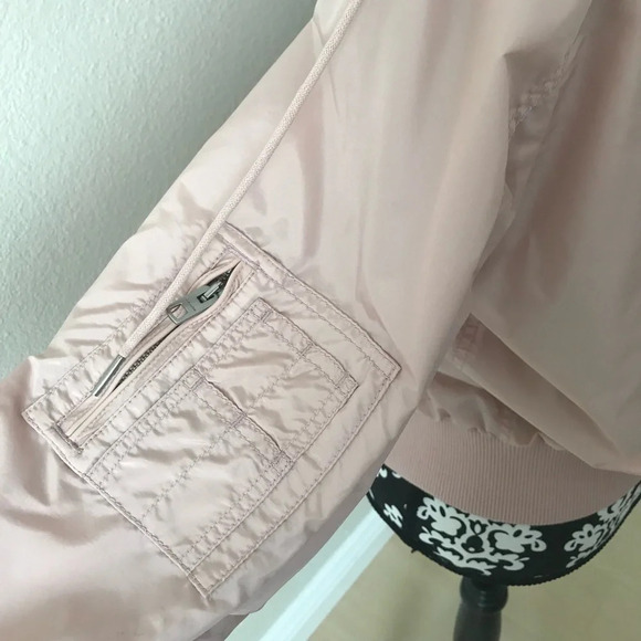 Coach pink windbreaker jacket medium - Picture 8 of 16